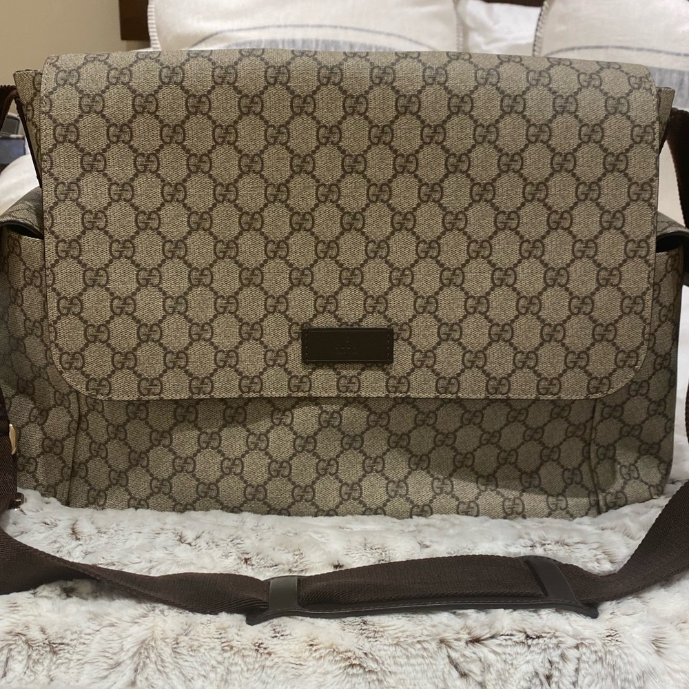 GG PLUS DIAPER BAG
